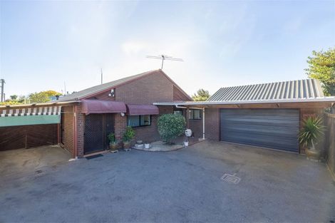 Photo of property in 65 Waimairi Road, Upper Riccarton, Christchurch, 8041