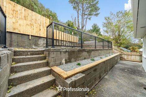 Photo of property in 83 Coast Road, Wainuiomata, Lower Hutt, 5014