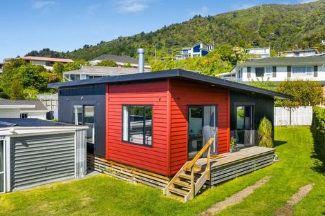 Photo of property in 4a Seaview Crescent, Picton, 7220