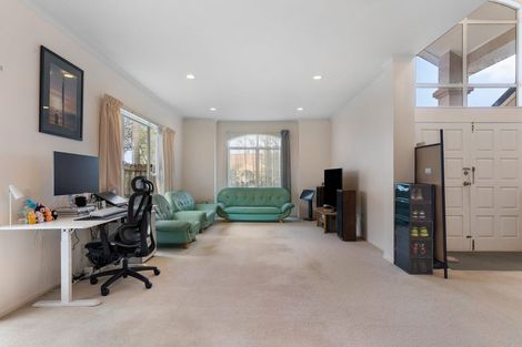 Photo of property in 19 Belgate Place, Somerville, Auckland, 2014