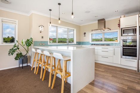 Photo of property in 17 Dusky Crescent, Aotea, Porirua, 5024