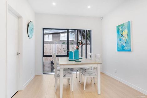 Photo of property in 5/28 Ludlow Terrace, Totara Vale, Auckland, 0627