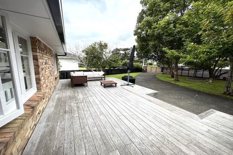 Photo of property in 21 Durham Street, Te Atatu Peninsula, Auckland, 0610