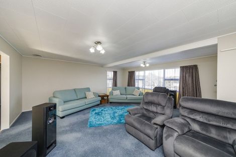 Photo of property in 1 Calder Place, Feilding, 4702