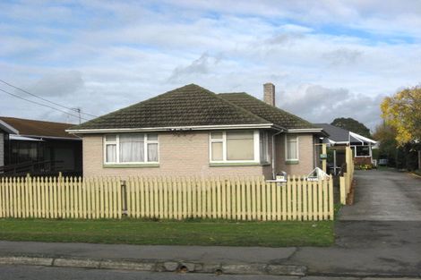 Photo of property in 137 Sawyers Arms Road, Northcote, Christchurch, 8052