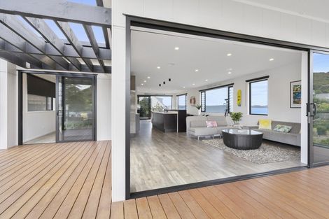 Photo of property in 58 Du Fresne Place, Russell, 0202