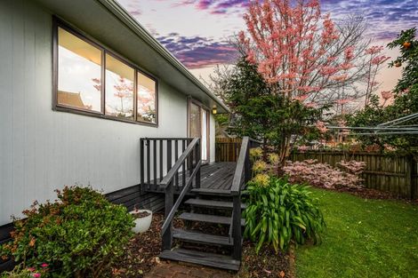 Photo of property in 2/5 Compass Place, Te Atatu Peninsula, Auckland, 0610