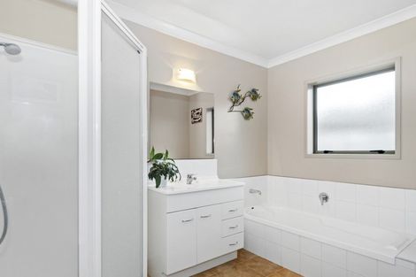 Photo of property in 9 Nicole Place, Papamoa Beach, Papamoa, 3118