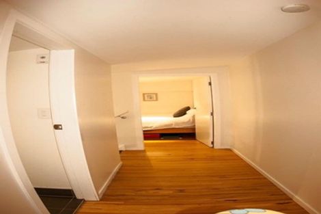 Photo of property in Las Olas De Cuba, 13/35 Torrens Terrace, Mount Cook, Wellington, 6011