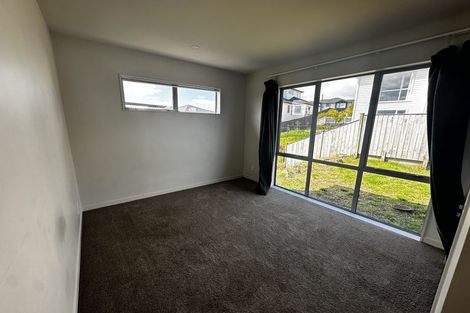 Photo of property in 21 Maka Terrace, Orewa, 0931