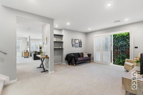 Photo of property in 37 Nobilo Road, Kumeu, 0810