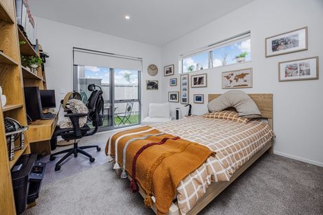 Photo of property in 43 Port Way, Rosehill, Papakura, 2113