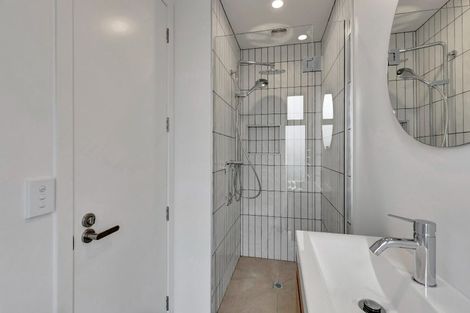 Photo of property in 4/66 Cleveland Street, Edgeware, Christchurch, 8013