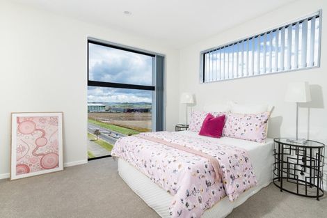 Photo of property in 35 Hinonga Loop, Silverdale, 0932