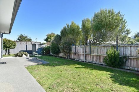 Photo of property in 2/62 Vivian Street, Burwood, Christchurch, 8083