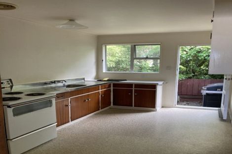 Photo of property in 210f4 Newlands Road, Newlands, Wellington, 6037