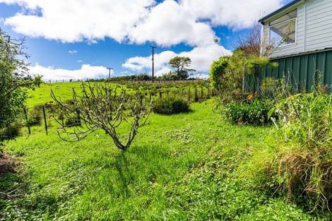 Photo of property in 64 Gorge Road, Maungaturoto, 0520