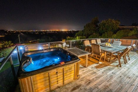 Photo of property in 14r Estates Terrace, Welcome Bay, Tauranga, 3175