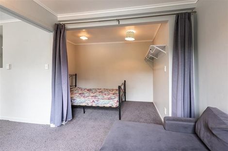 Photo of property in 58 Garden Road, Northland, Wellington, 6012