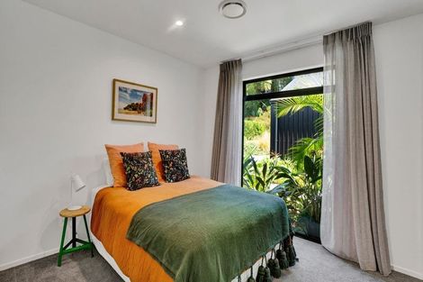 Photo of property in 68 Parrs Road, Hurworth, New Plymouth, 4371