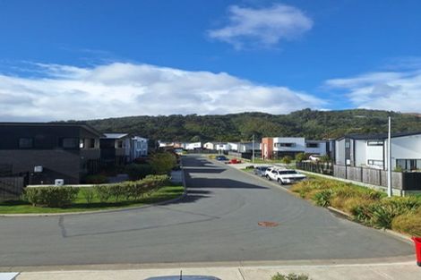 Photo of property in 6 Aston Crescent, Wallaceville, Upper Hutt, 5018