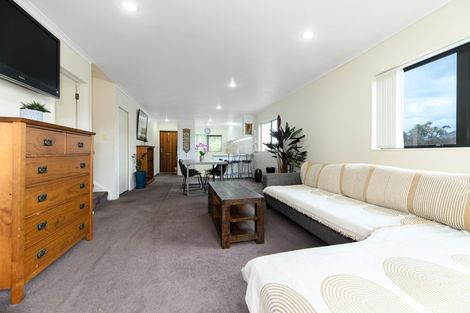 Photo of property in 1/15 Harbour View Road, Te Atatu Peninsula, Auckland, 0610