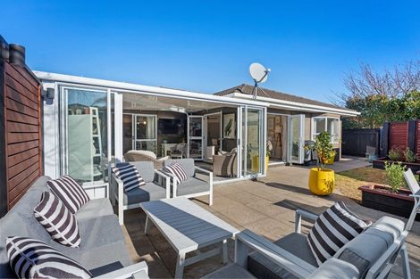 Photo of property in 71 Cedar Drive, Paraparaumu Beach, Paraparaumu, 5032