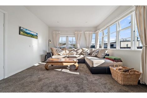 Photo of property in 58 Wilsons Road, Saint Martins, Christchurch, 8022