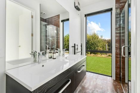 Photo of property in 65 Infinity Drive, Wanaka, 9305