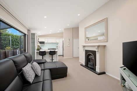 Photo of property in 77 San Marino Drive West, Henderson, Auckland, 0612