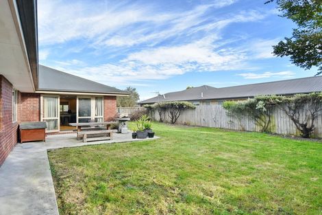 Photo of property in 41 Factory Road, Belfast, Christchurch, 8051