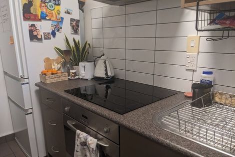 Photo of property in 221a The Terrace, Wellington Central, Wellington, 6011