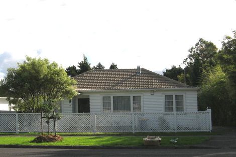 Photo of property in 1/54 Gloria Avenue, Te Atatu Peninsula, Auckland, 0610