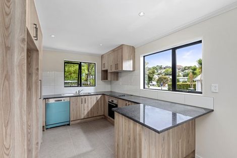 Photo of property in 10a Neilon Place, Northcross, Auckland, 0632
