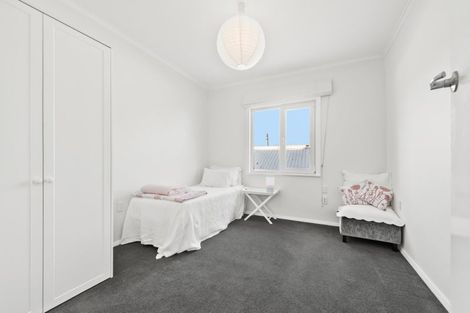 Photo of property in 48 Gurney Road, Kelson, Lower Hutt, 5010