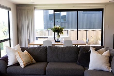 Photo of property in 50 Kings Drive, Wanaka, 9305