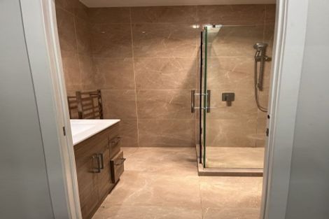 Photo of property in 35 Red Hills Road, Massey, Auckland, 0614