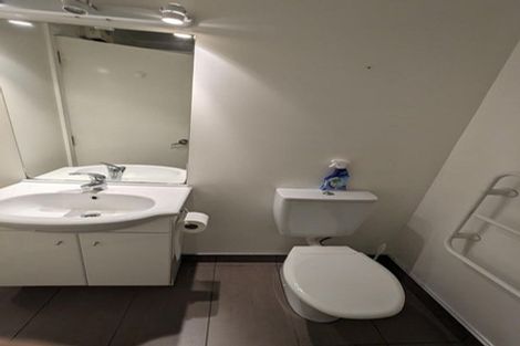 Photo of property in 221a The Terrace, Wellington Central, Wellington, 6011