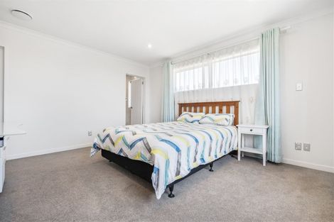Photo of property in 25 Casheltown Way, Flat Bush, Auckland, 2019