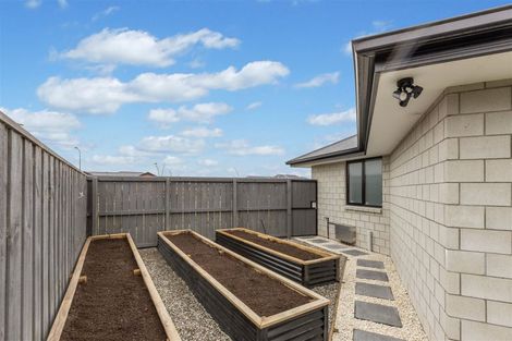 Photo of property in 120 Northmoor Boulevard, Rolleston, 7615