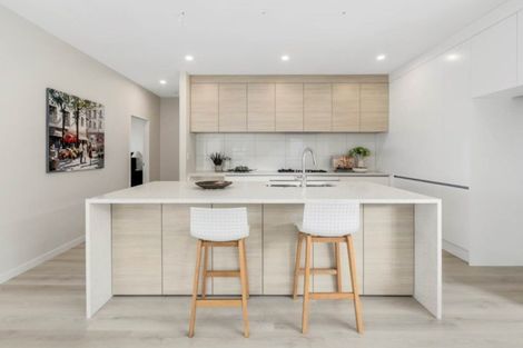 Photo of property in 98 Godfrey Drive, Orewa, 0931