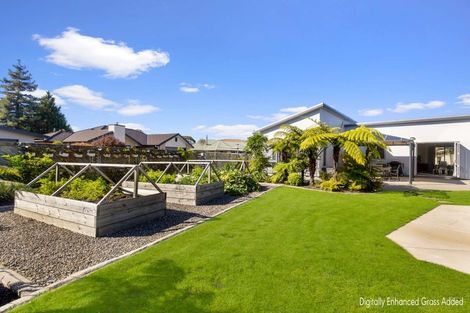 Photo of property in 16 Claire Place, Motueka, 7120