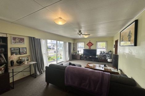 Photo of property in 69 Murphy Road, Taradale, Napier, 4112