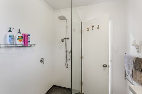 Photo of property in 30 Rangihiroa Street, Waikanae Beach, Waikanae, 5036
