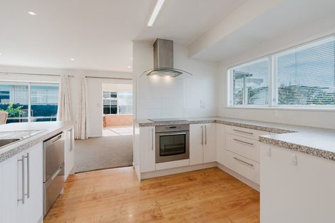 Photo of property in 35 Alison Street, Hamilton Lake, Hamilton, 3204