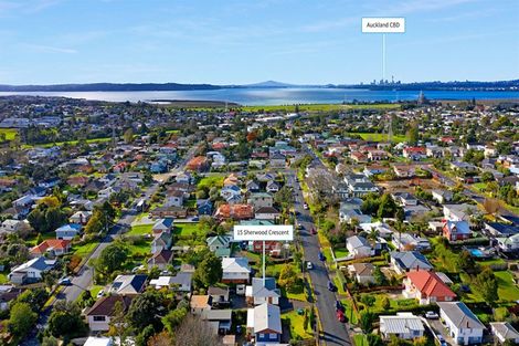 Photo of property in 15 Sherwood Avenue, Te Atatu South, Auckland, 0610