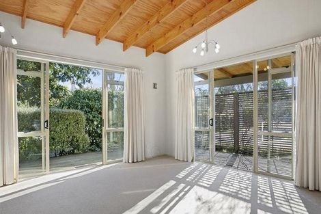 Photo of property in 27c Hamilton Road, Cambridge, 3434