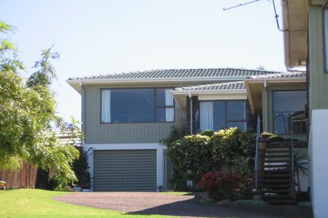 Photo of property in 1/28 Beach Road, Castor Bay, Auckland, 0620