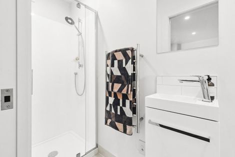 Photo of property in 8b Lyall Parade, Lyall Bay, Wellington, 6022