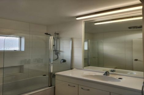 Photo of property in 2/44 Waimumu Road, Massey, Auckland, 0614